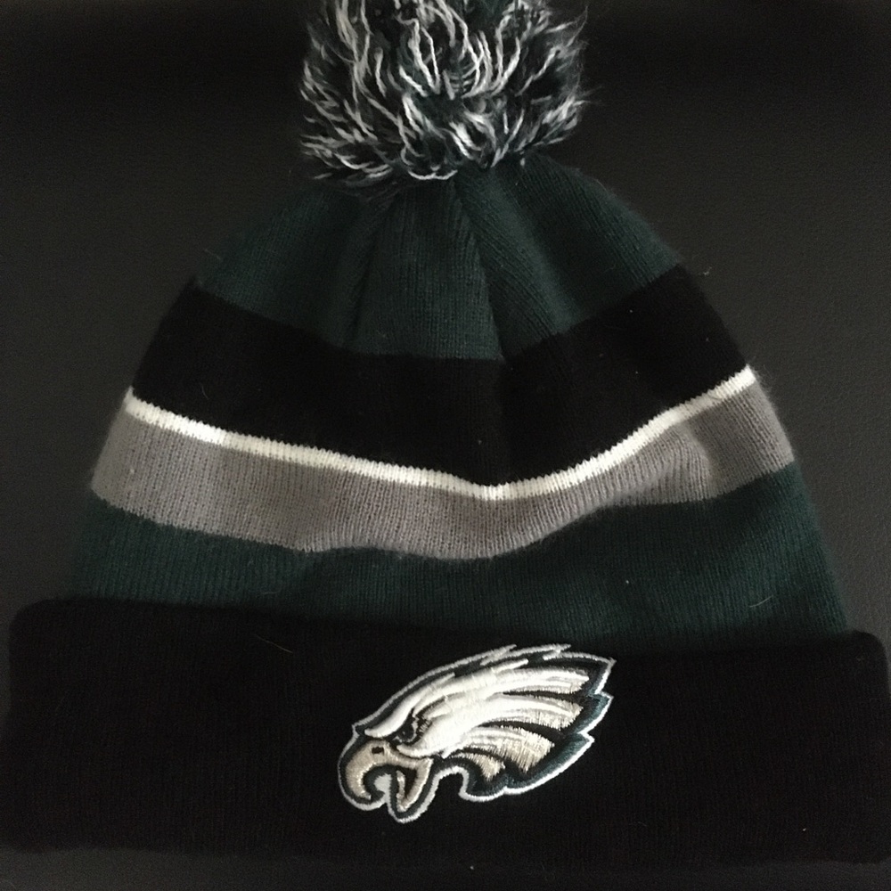 Kids eagle beanie.